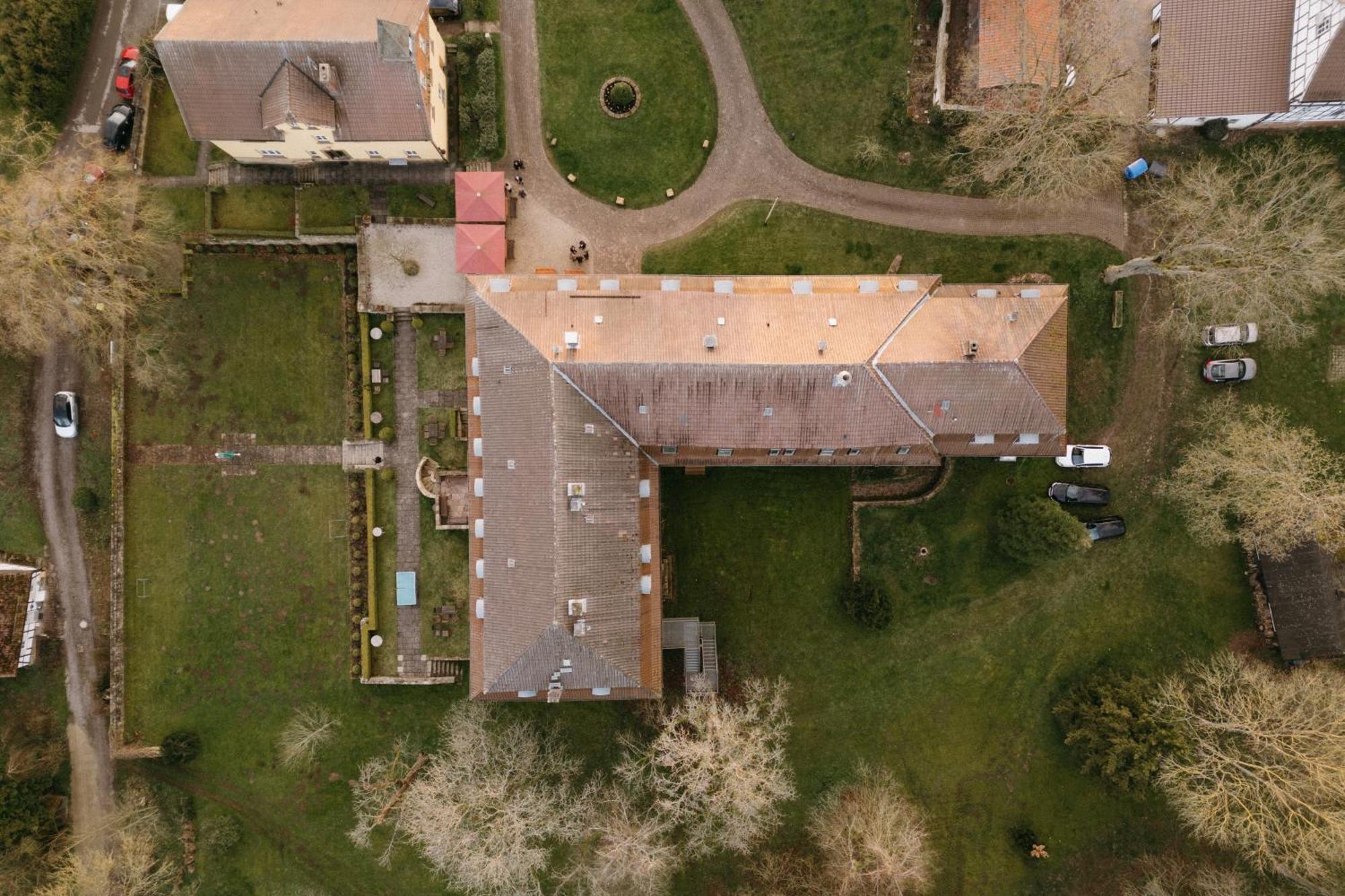 Hotel Schloss Hoehnscheid Bad Arolsen Exteriör bild