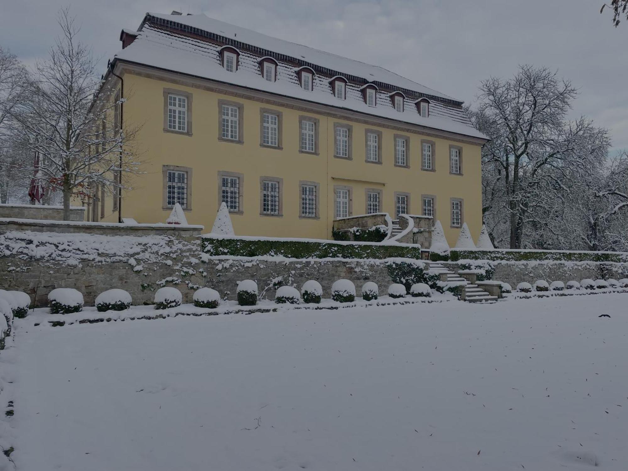 Hotel Schloss Hoehnscheid Bad Arolsen Exteriör bild